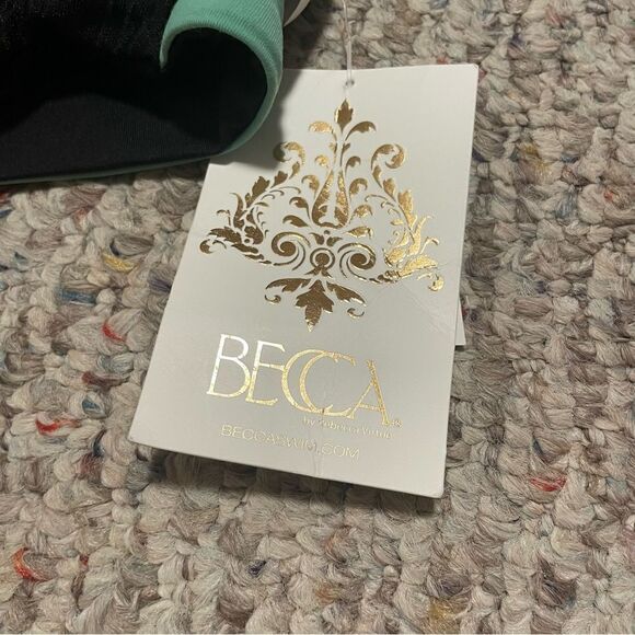 NWT BECCA by Rebecca Virtue Virtue Refine Bikini Top Colorblock- Size Medium - Picture 5 of 5